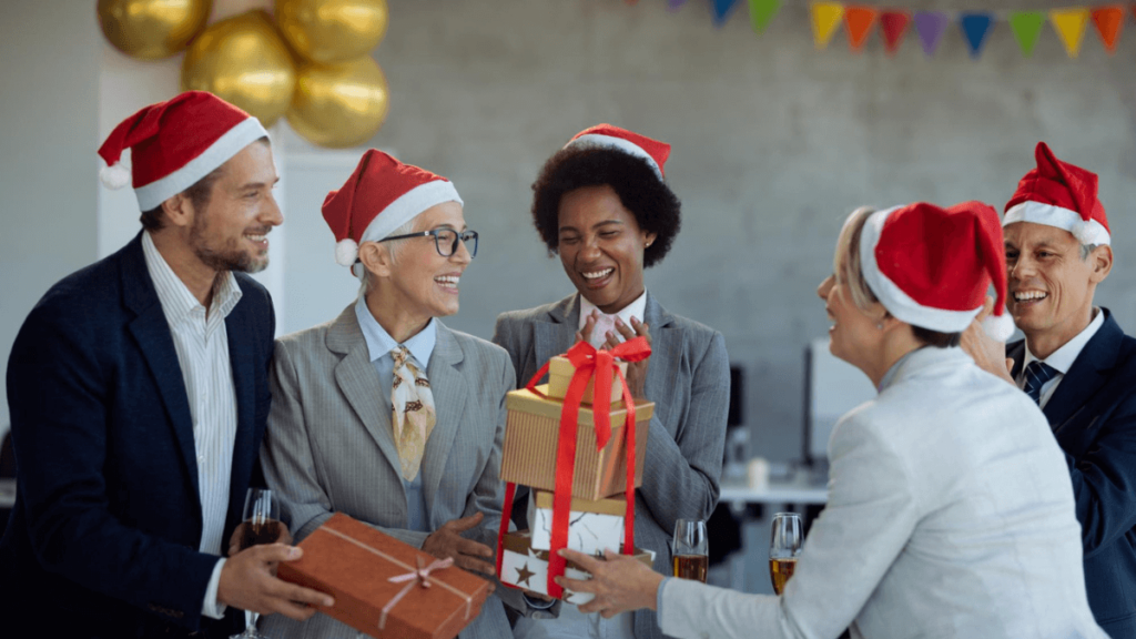 Secret Santa Gift Ideas for Colleagues Under R200